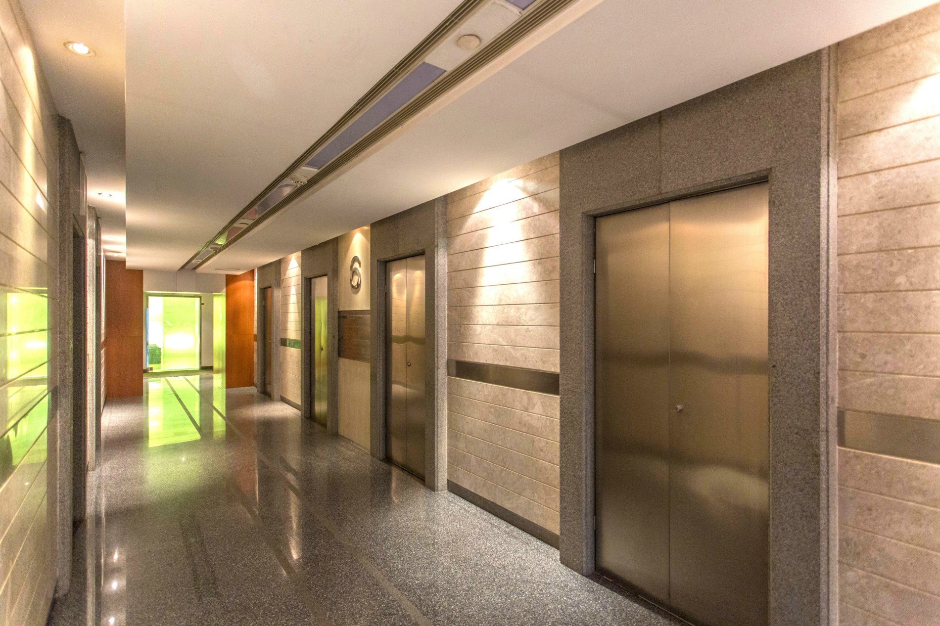 綠地商務(wù)大廈